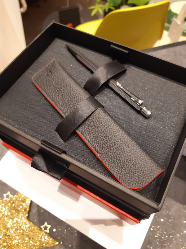 Caran D'Ache12