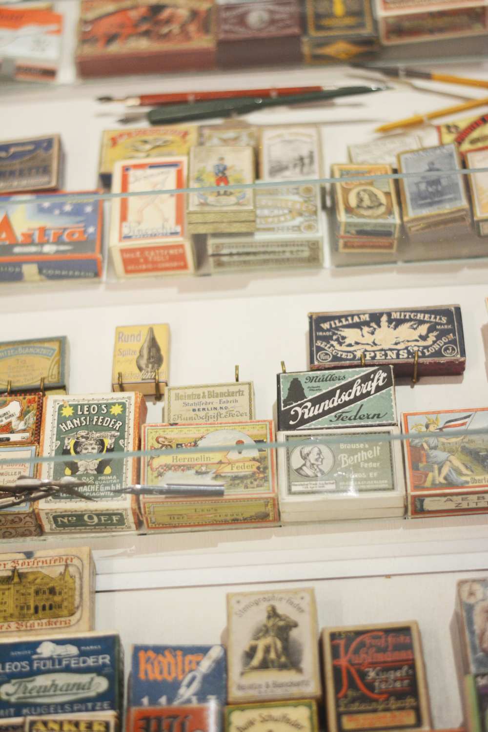 Museum Fuer Schreibkultur Federpackungen
