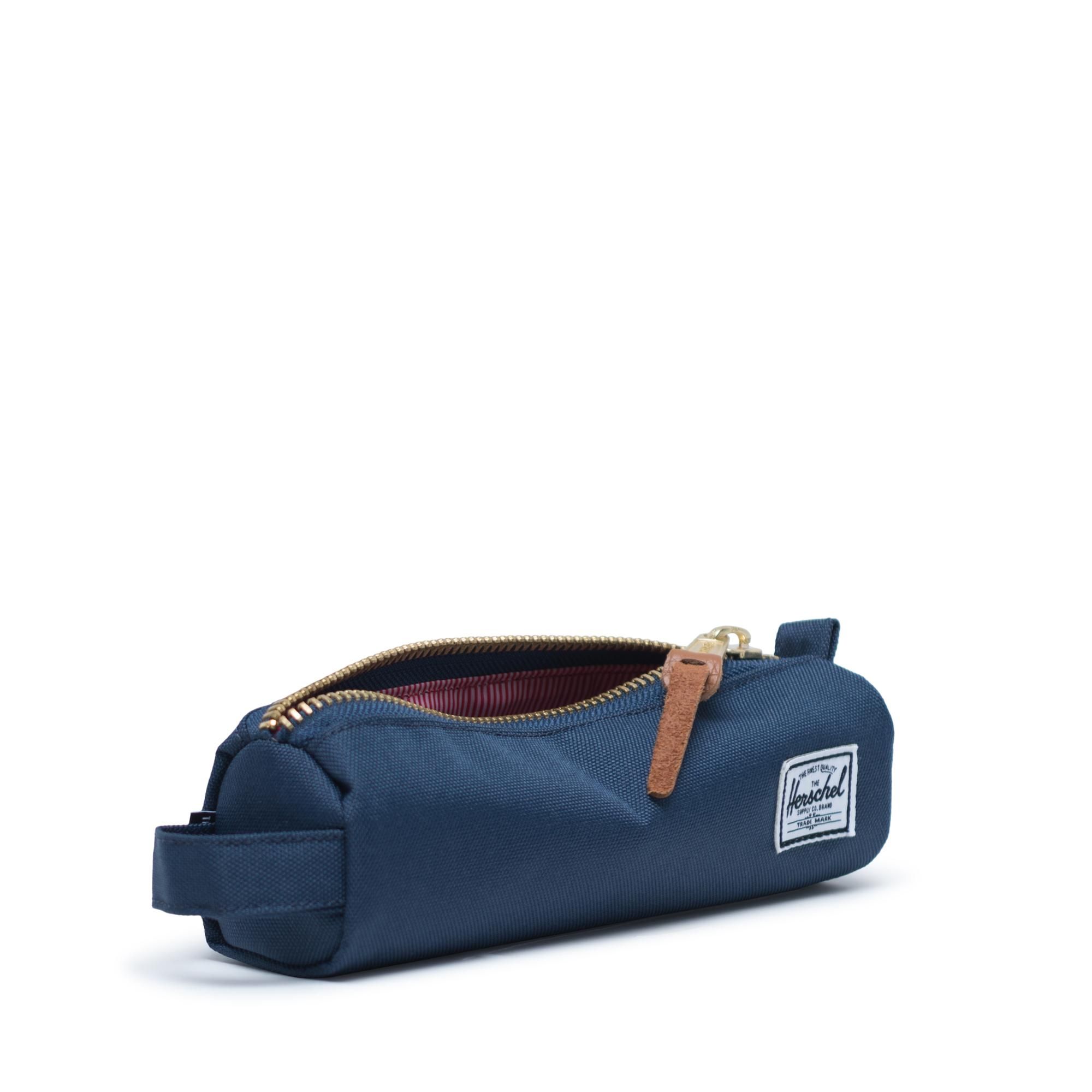 Herschel settlement cheap case xs